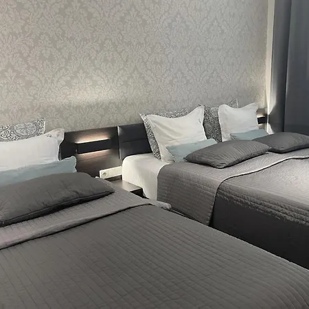 Aronia Z Aneksem Kuchennym 우스트카