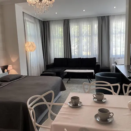 Aronia Z Aneksem Kuchennym ベッド・アンド・ブレックファスト ウストカ