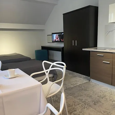 Aronia Z Aneksem Kuchennym 3* ウストカ